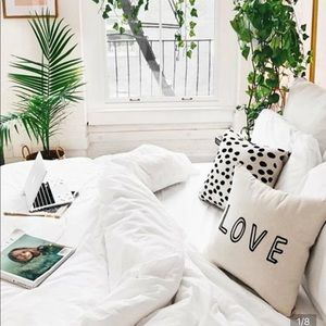 NWT set of two 18x18 pillow covers love and dots